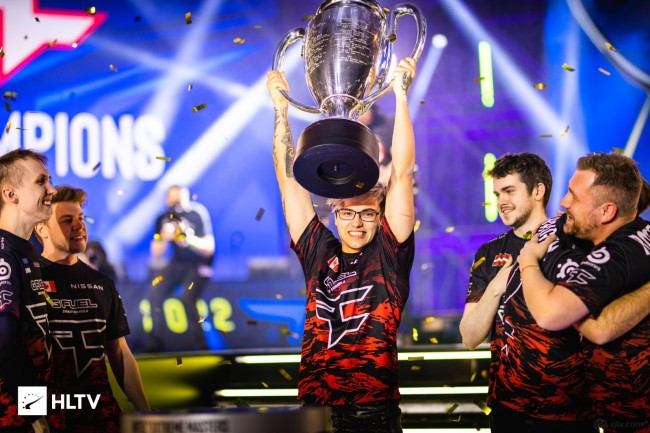 Tarzan：很期待下场打JDG 接下来的目标是拿冠军