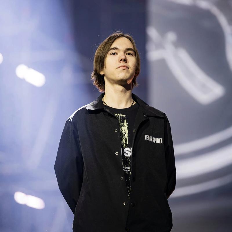 DOTA2比分：中国DOTA2职业杯，Aster 1：2 不敌LBZS为IG平反？