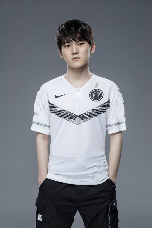 阿莱鳄鱼哈！迅豹女屠杀狂潮赫瑞奥恩研究i6 JD Gaming 拉回一座城市